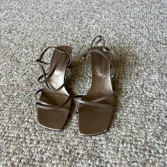 Bandolino Taupe Strappy Heels - Picture 3 of 8